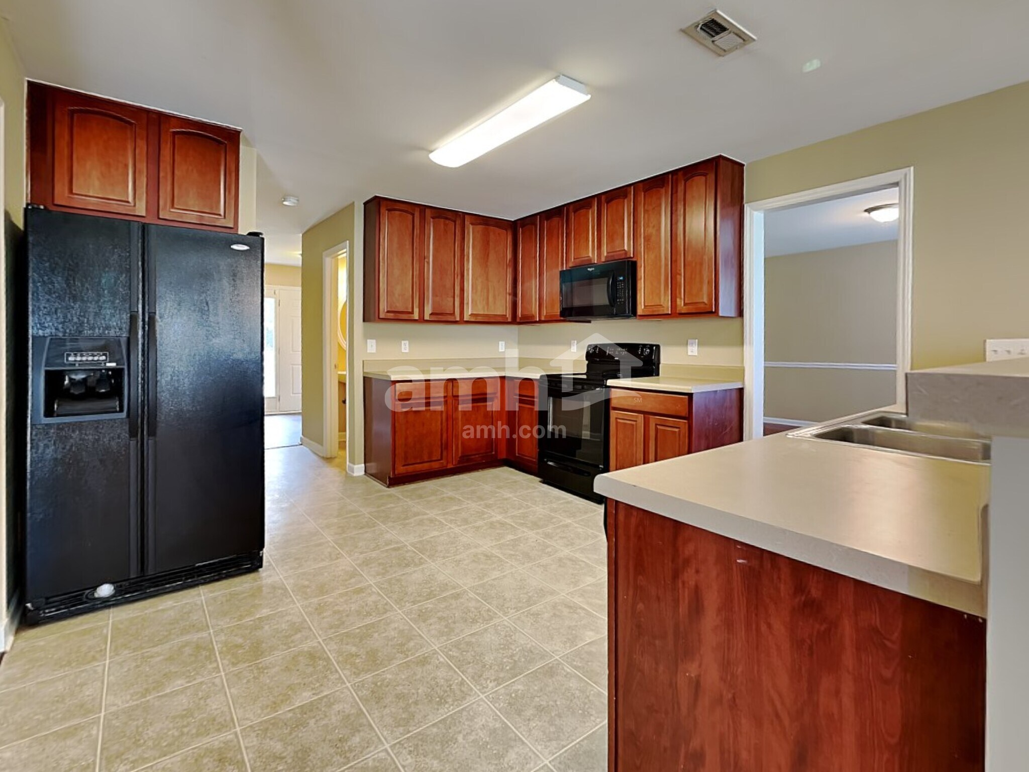 Building Photo - 1008 Golden Crest Dr