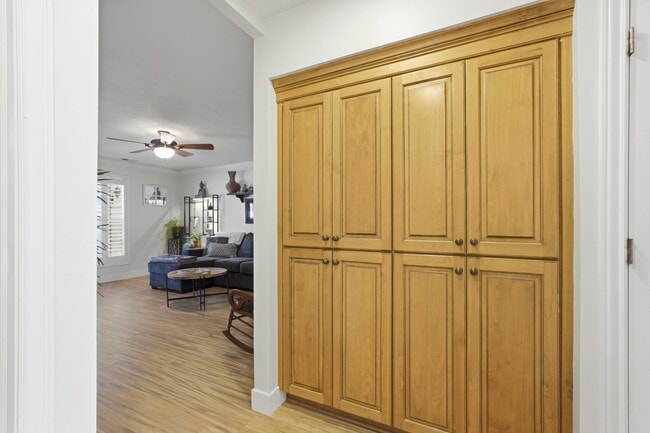 Building Photo - 5957 S Sultan Cir