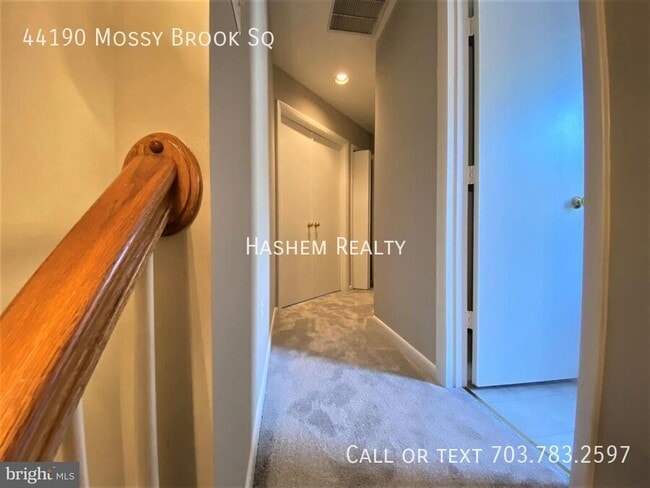 Building Photo - 44190 Mossy Brook Square