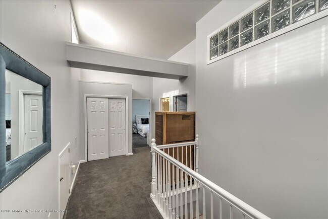 Building Photo - 24 Mt Dr