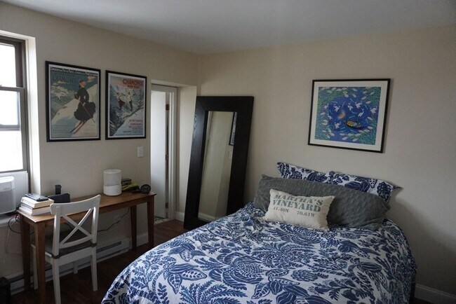 Building Photo - 2 Cypress Rd