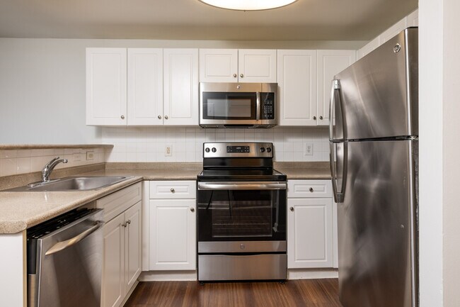 Primary Photo - 95 W Squantum St