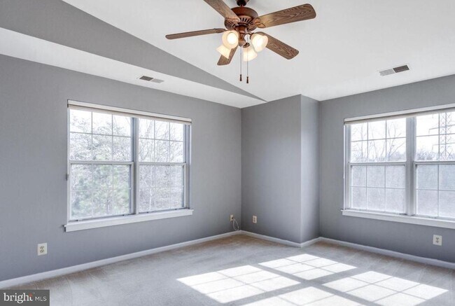 Building Photo - 7501 Ashby Ln