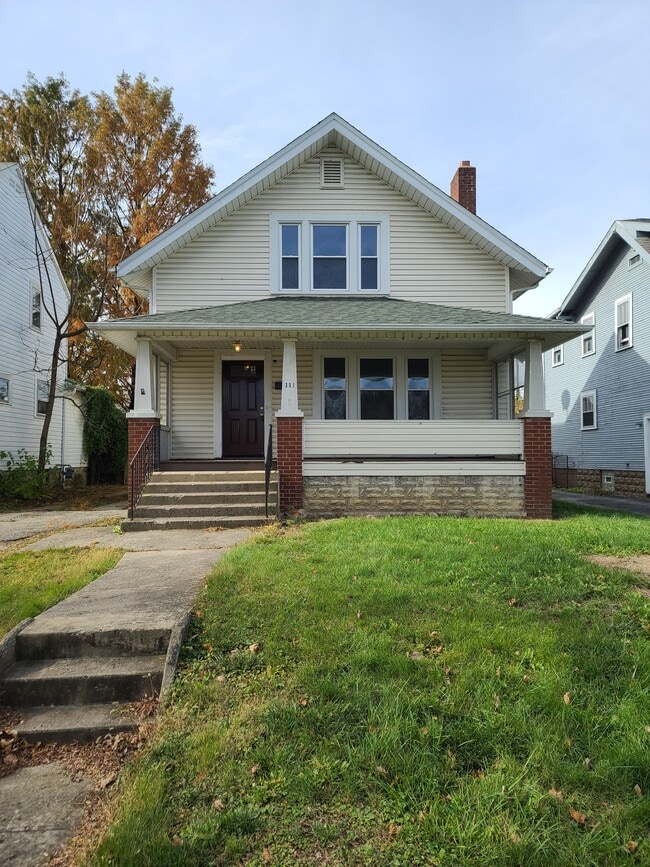 Building Photo - 111 Haldy Ave