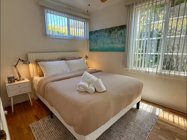 Building Photo - Lion's Grove A