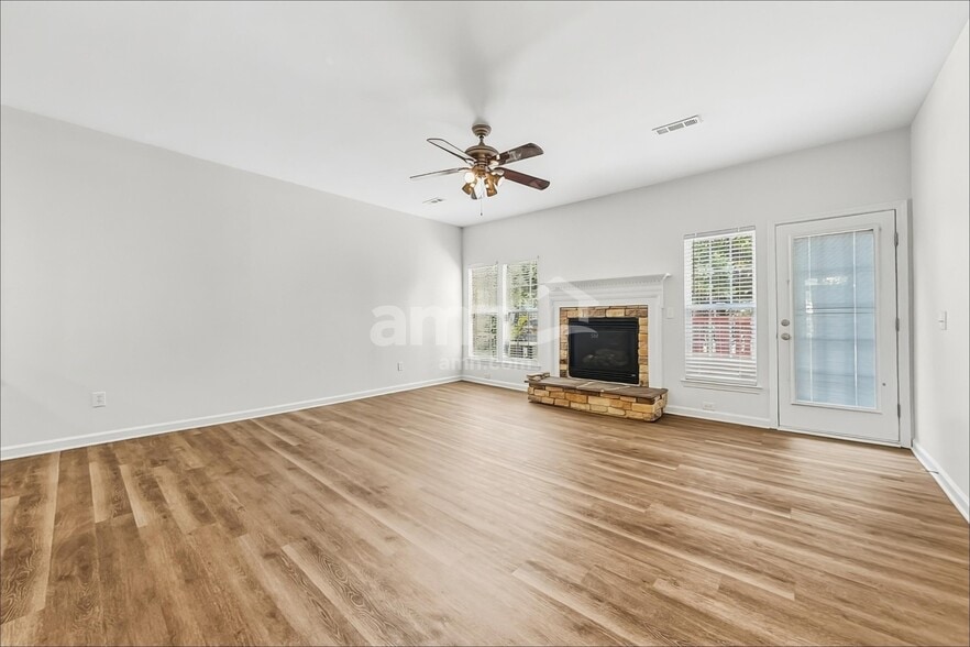 Building Photo - 7026 Church Wood Ln