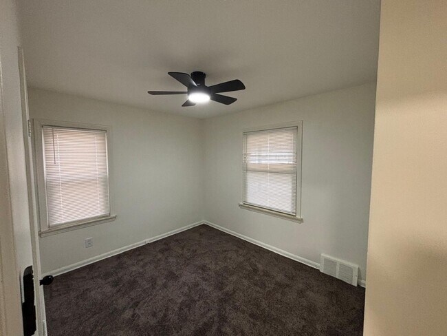 Building Photo - 24739 Colgate St