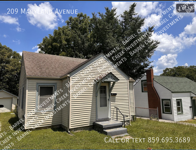 Primary Photo - Remodeled 2 bedroom house with a full base...