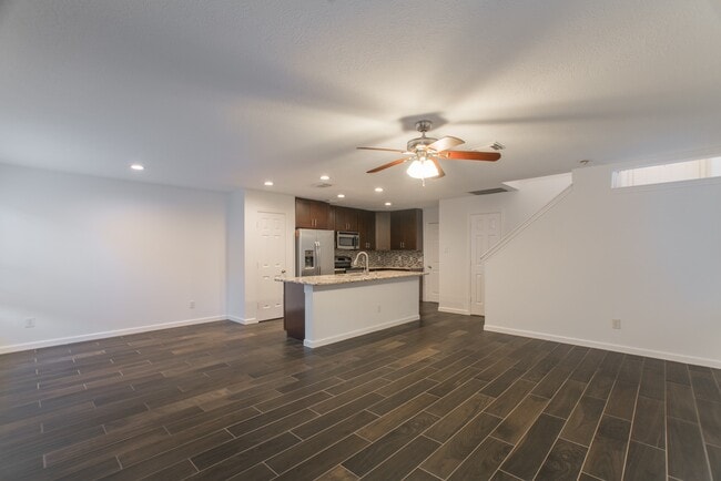 Building Photo - 226 Blushwood Pl