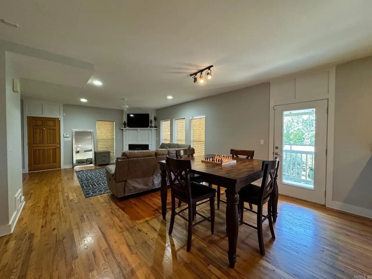 Building Photo - 3124 Kavanaugh Blvd