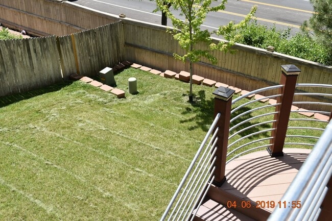 Building Photo - Large Parker Home 3 bed, 3 bath Nearly 2K ...