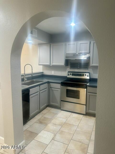 Building Photo - 1120 N Val Vista Dr