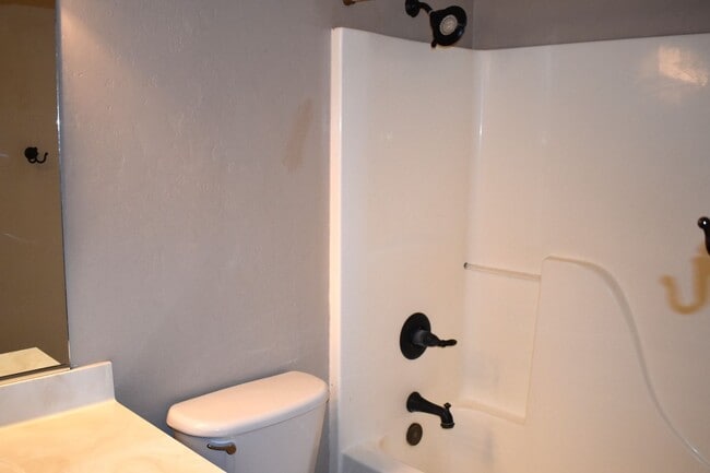 Building Photo - 2112 Calle Sabo