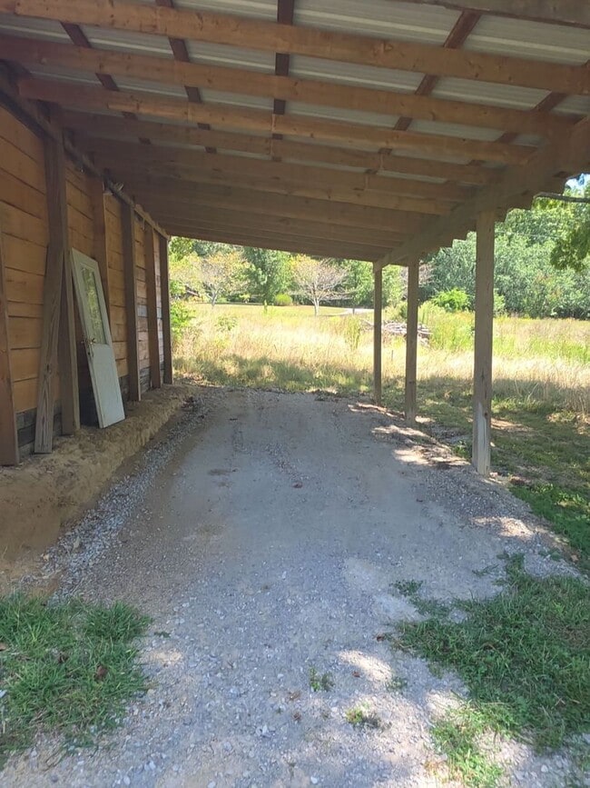 Building Photo - 139 Moore Rd