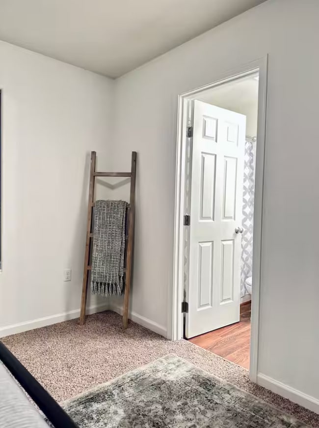 Building Photo - 4730