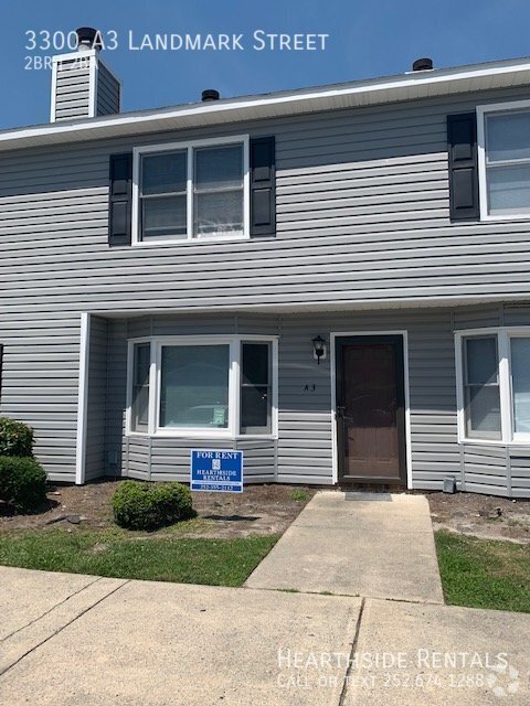 Building Photo - 2 Bed 1.5 Bath Townhouse on Landmark St.