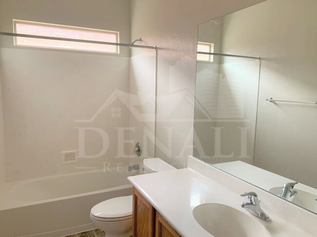 Building Photo - 14334 S Via Gualda