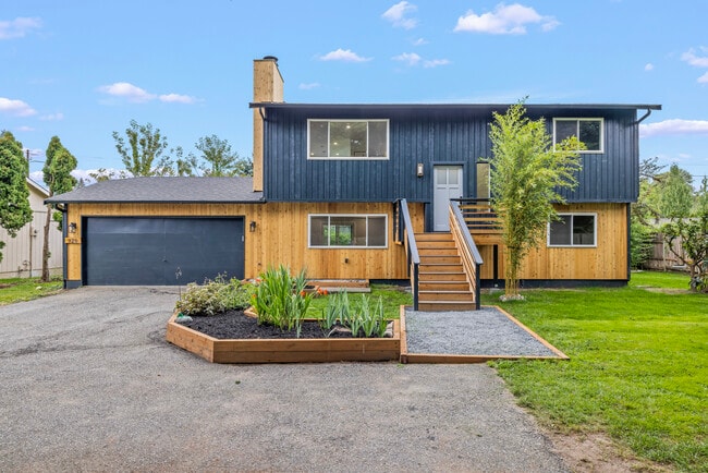 Building Photo - 920 207th Pl SE