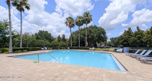Building Photo - 8090 Summer Cove Ct