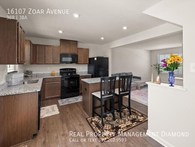 Building Photo - 16107 Zoar Ave