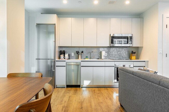 Building Photo - 131 Seaport Blvd