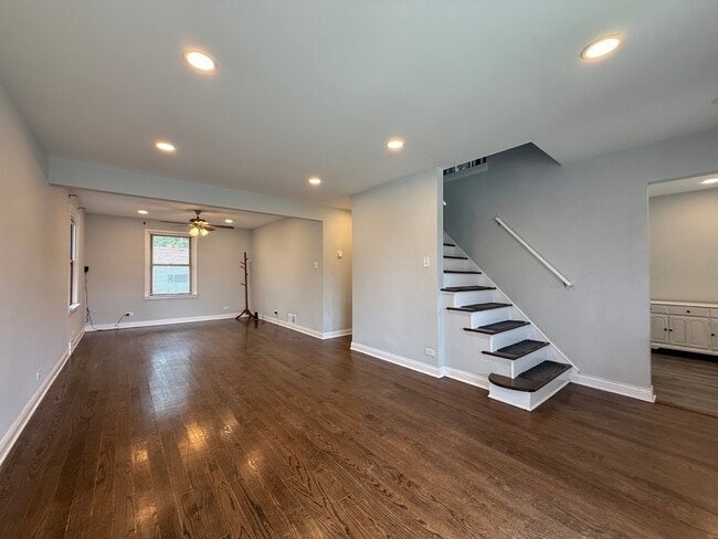 Building Photo - 805 Norfolk Ave