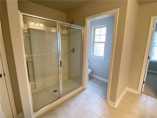 Building Photo - 3761 Prospect Point Dr