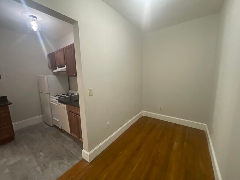 Building Photo - 38 Hemenway St