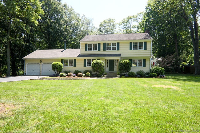 Primary Photo - 16 Mortar Rock Rd