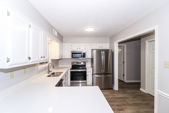 Building Photo - 7418 Overcreek Ln