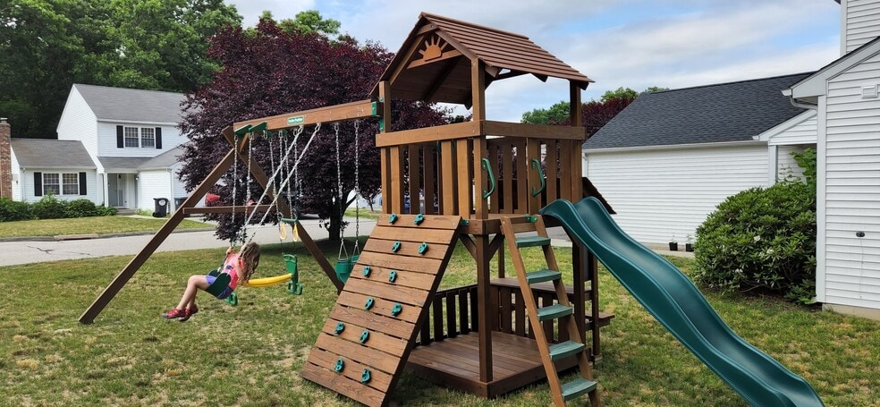 Building Photo - 59 Hilltop Dr