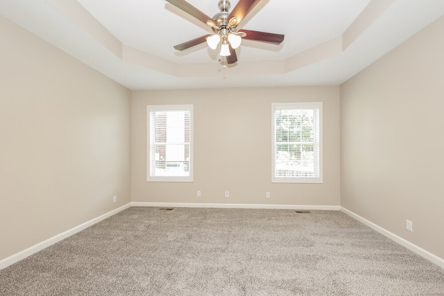 Building Photo - 151 Braxton Ln E