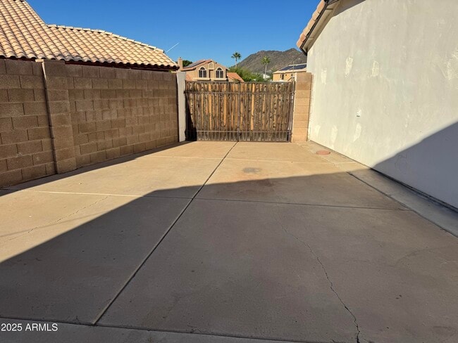 Building Photo - 5437 W Wahalla Ln