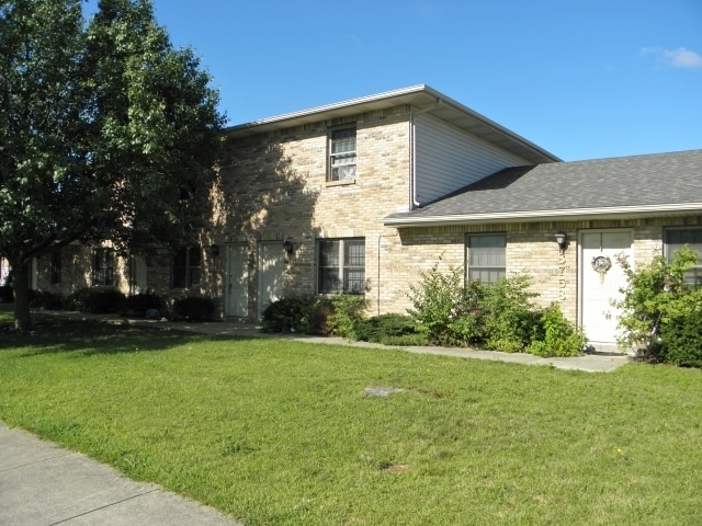 Primary Photo - 8750 Sherry Dr