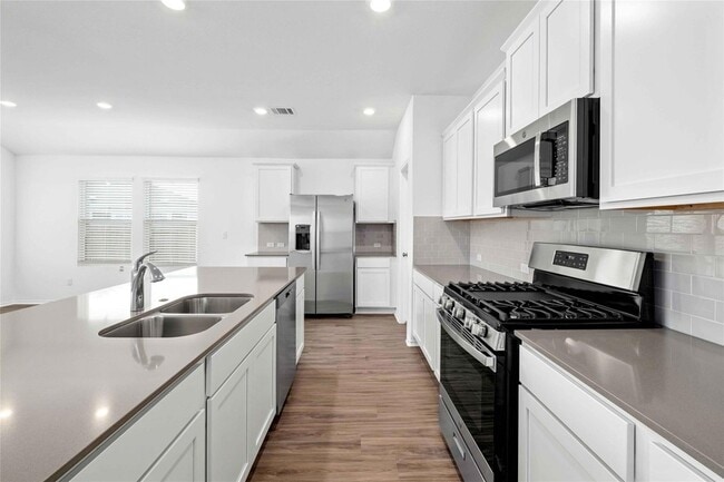 Building Photo - 416 Escondido Cir