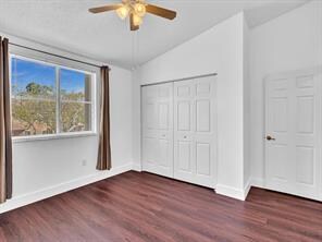 Building Photo - 9920 NW 19th Pl