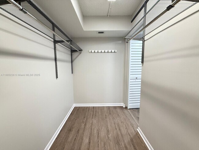 Building Photo - 901 SW 128th Ave