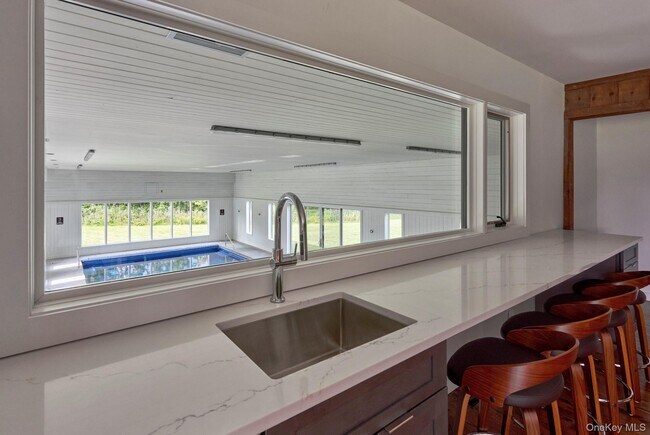 Building Photo - 107 Cold Spring Rd