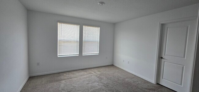 Building Photo - 5742 Archipelago St