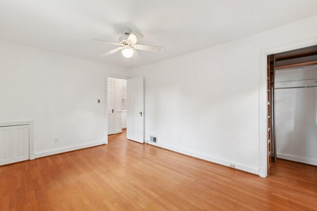 Building Photo - 5008 44th St NW