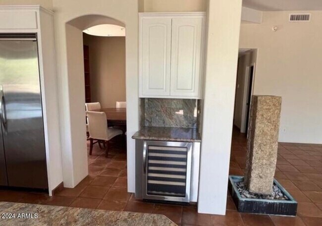 Building Photo - 5829 E Agave Pl