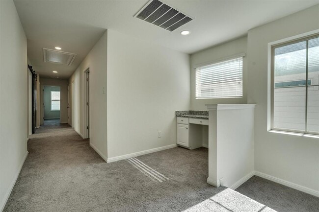 Building Photo - 177 Diamond Point Dr