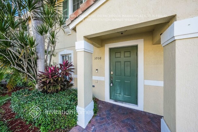 Building Photo - 5958 London Ln