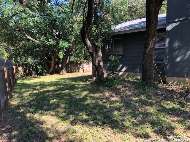 Building Photo - 8515 Springline St