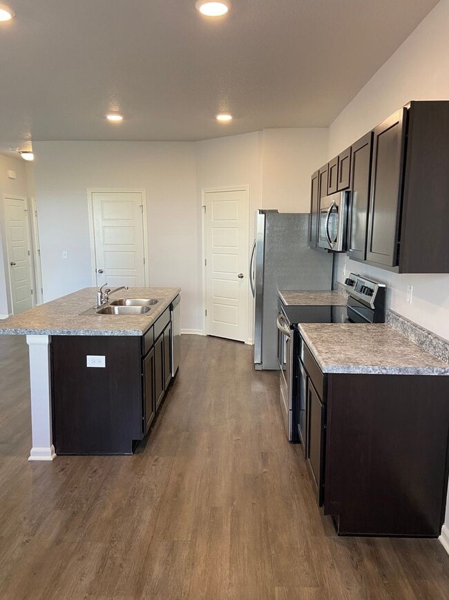 Building Photo - Pre-Leasing Available — 3-Bedroom, 2.5-Bath Home in Spring Hill Coming Soon!