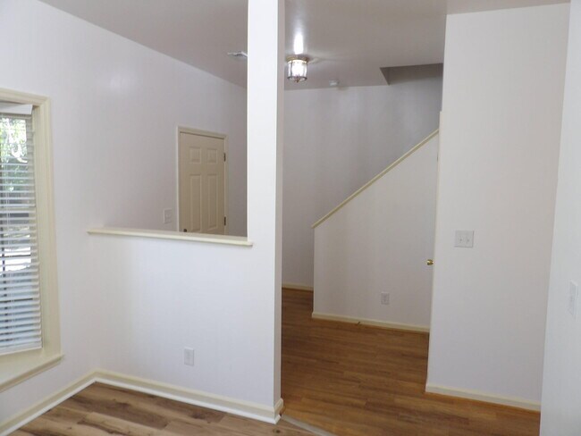 Building Photo - 144 Tupelo Trail