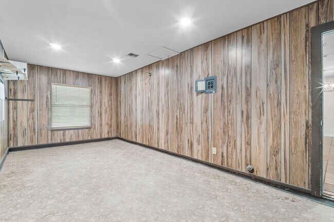 Building Photo - 4134 Hunting Path