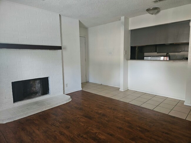 Building Photo - 6188 Vega Dr