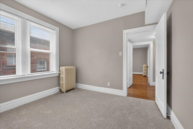 Building Photo - 5252 Bancroft Ave
