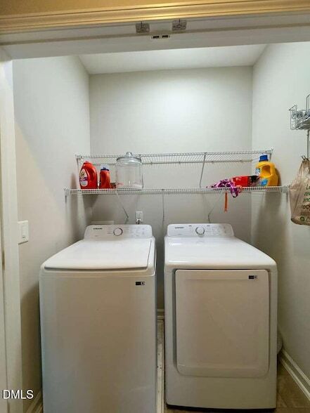 Building Photo - 2223 Chattering Lory Ln